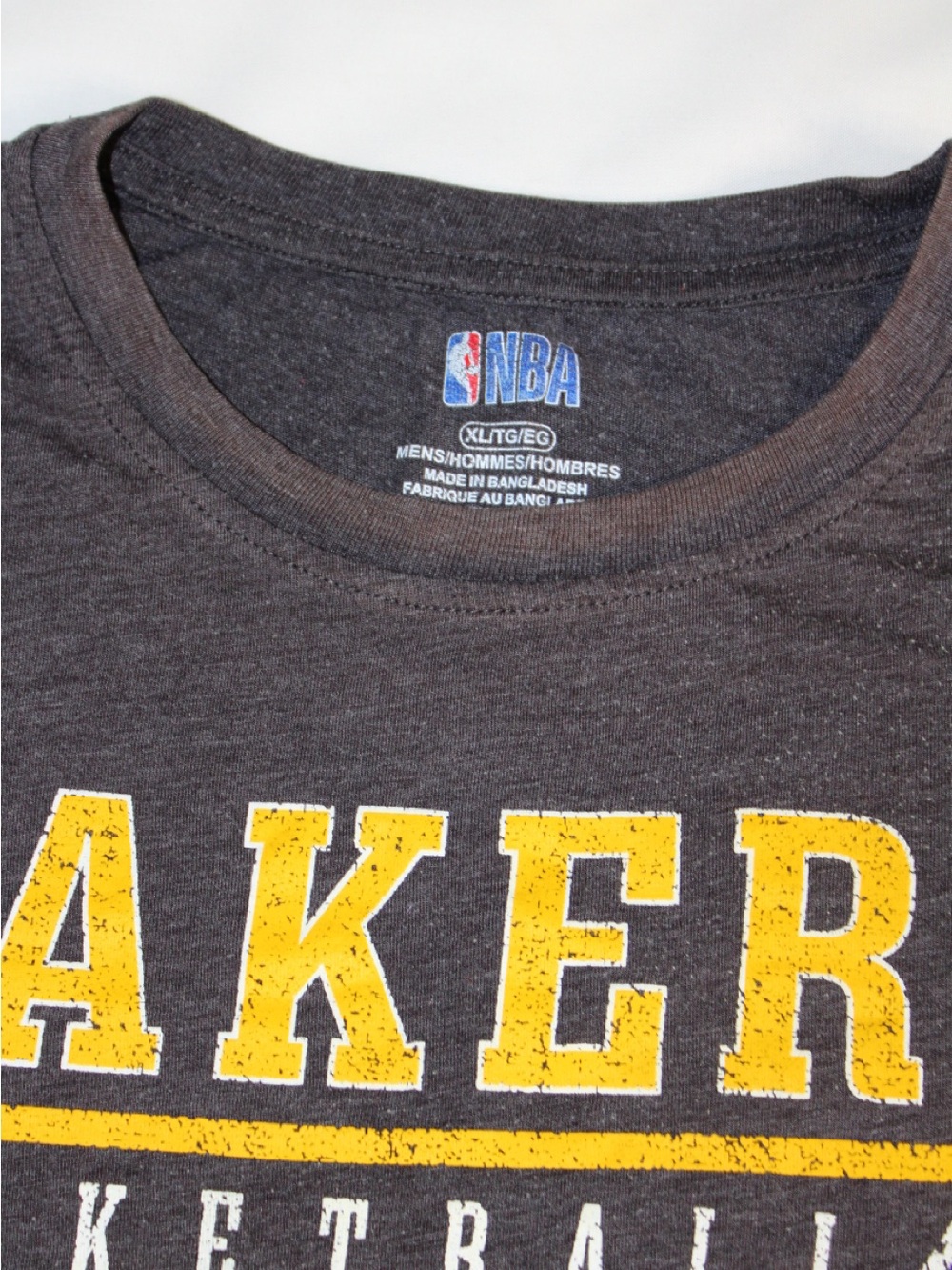 NBA Los Angeles Lakers Gray and Yellow Graphic Tee